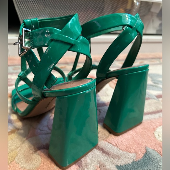 Green Gianni Bini Heels - Picture 2 of 3